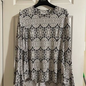 Joseph Ribkoff Black and White Relaxed Blouse with Long Sleeves and Bib Collar